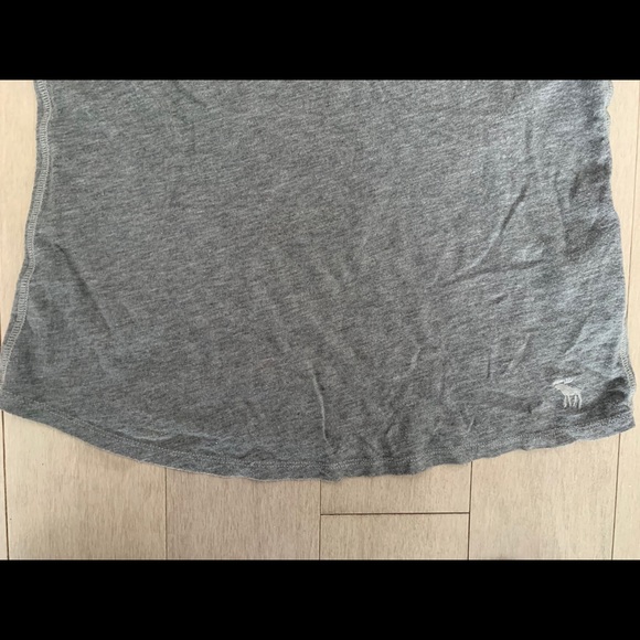 SOLD Abercrombie & Fitch Tank Top - Picture 7 of 7